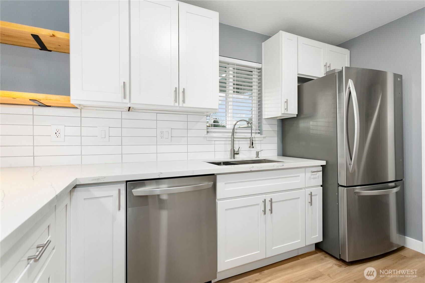 516 1/2 11th Street NW, Puyallup, WA 98371