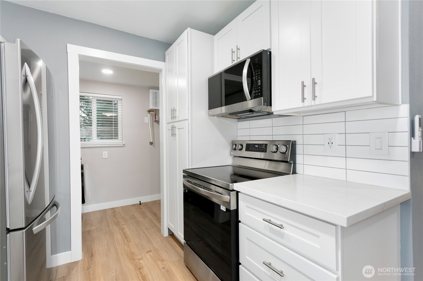 516 1/2 11th Street NW, Puyallup, WA 98371