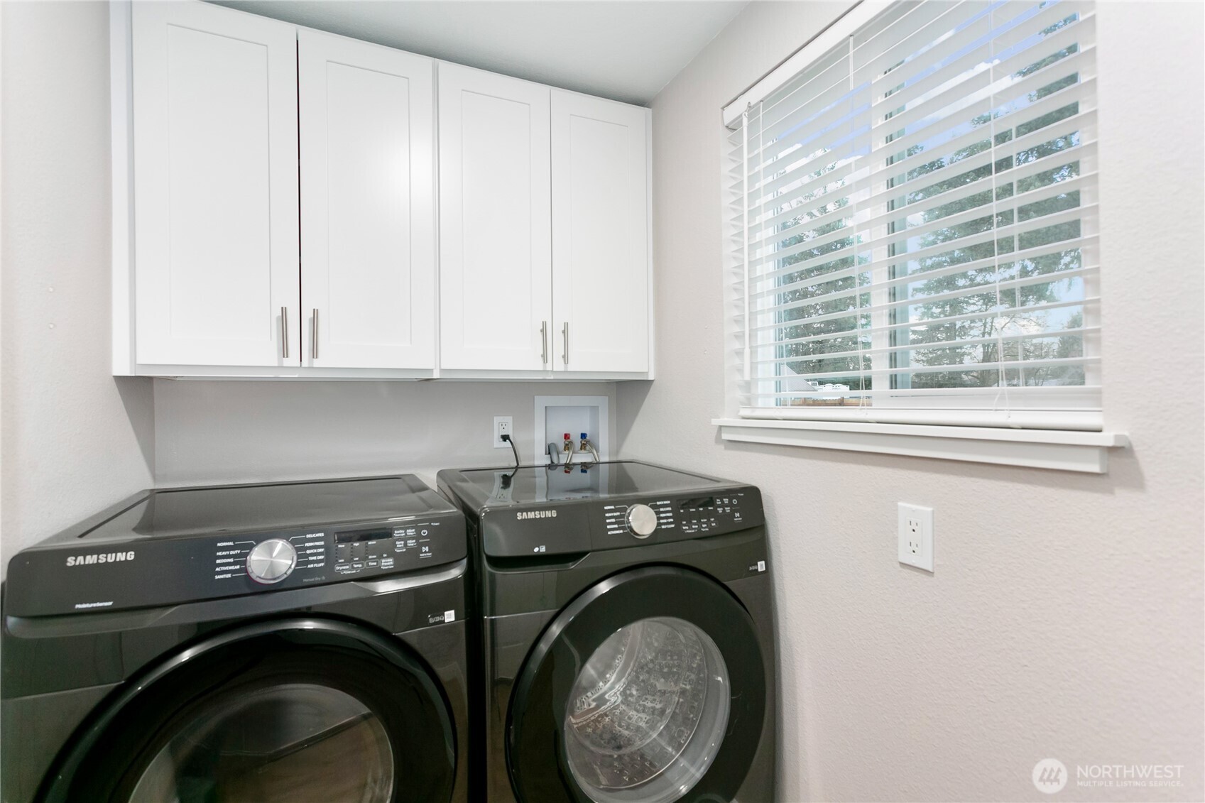 516 1/2 11th Street NW, Puyallup, WA 98371