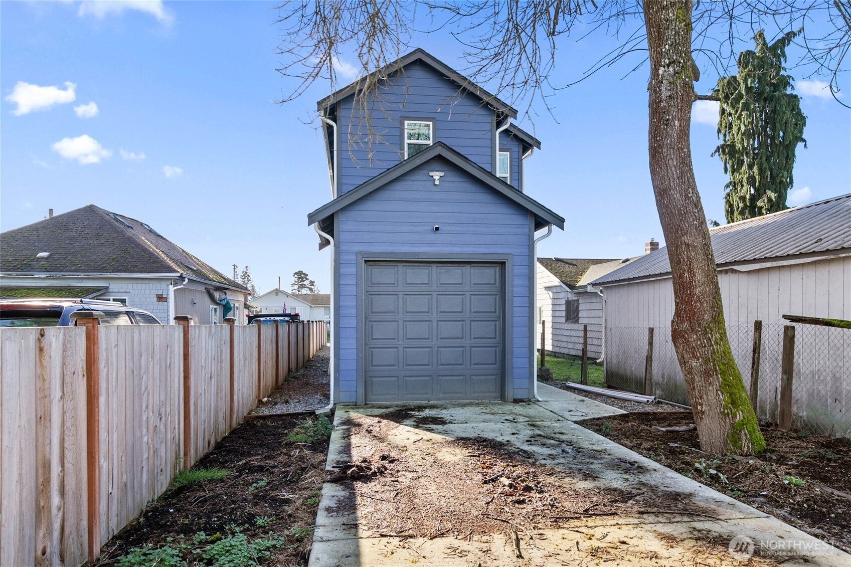 825 E 55th Street , Tacoma, WA 98404