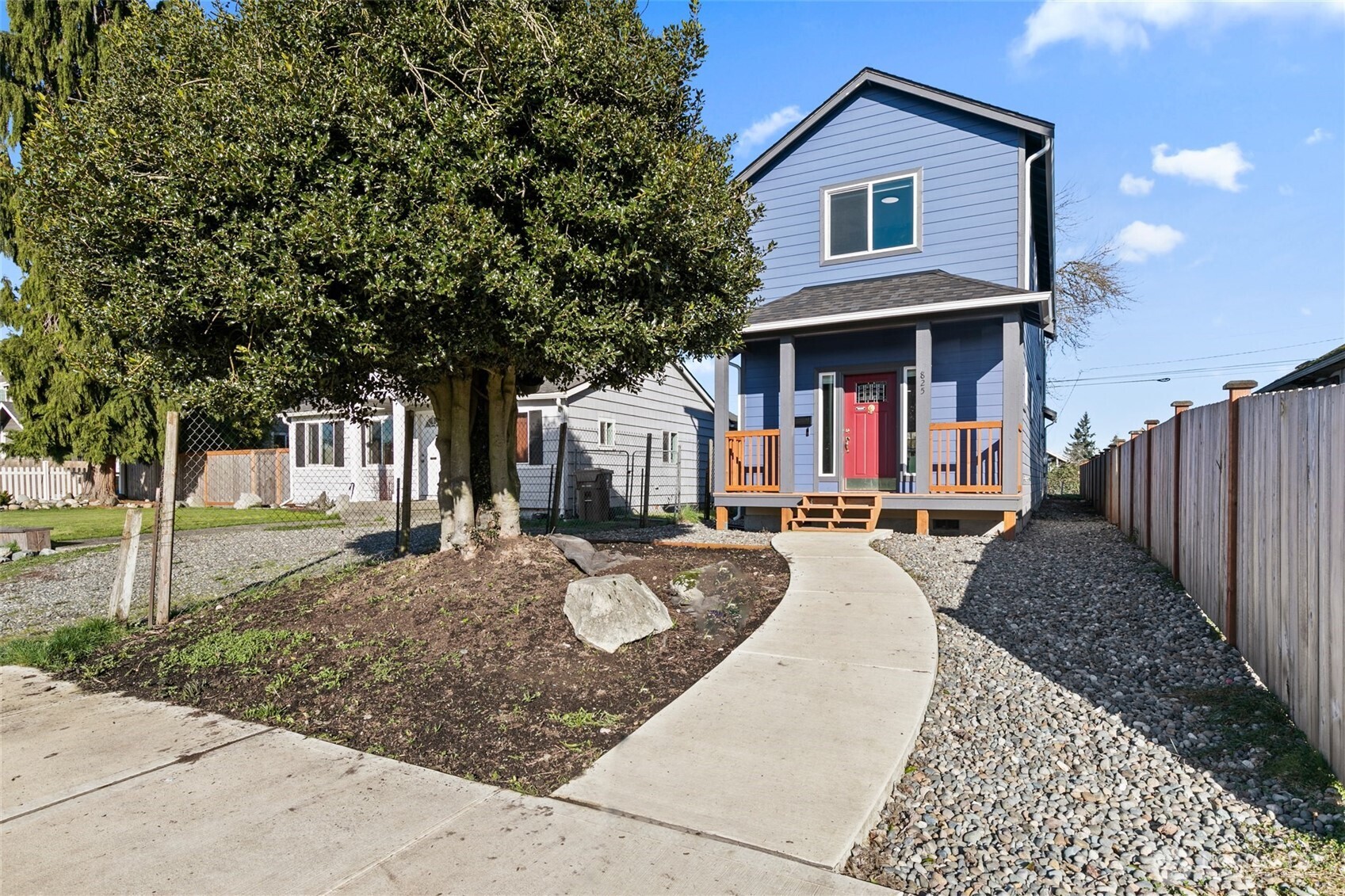 825 E 55th Street , Tacoma, WA 98404