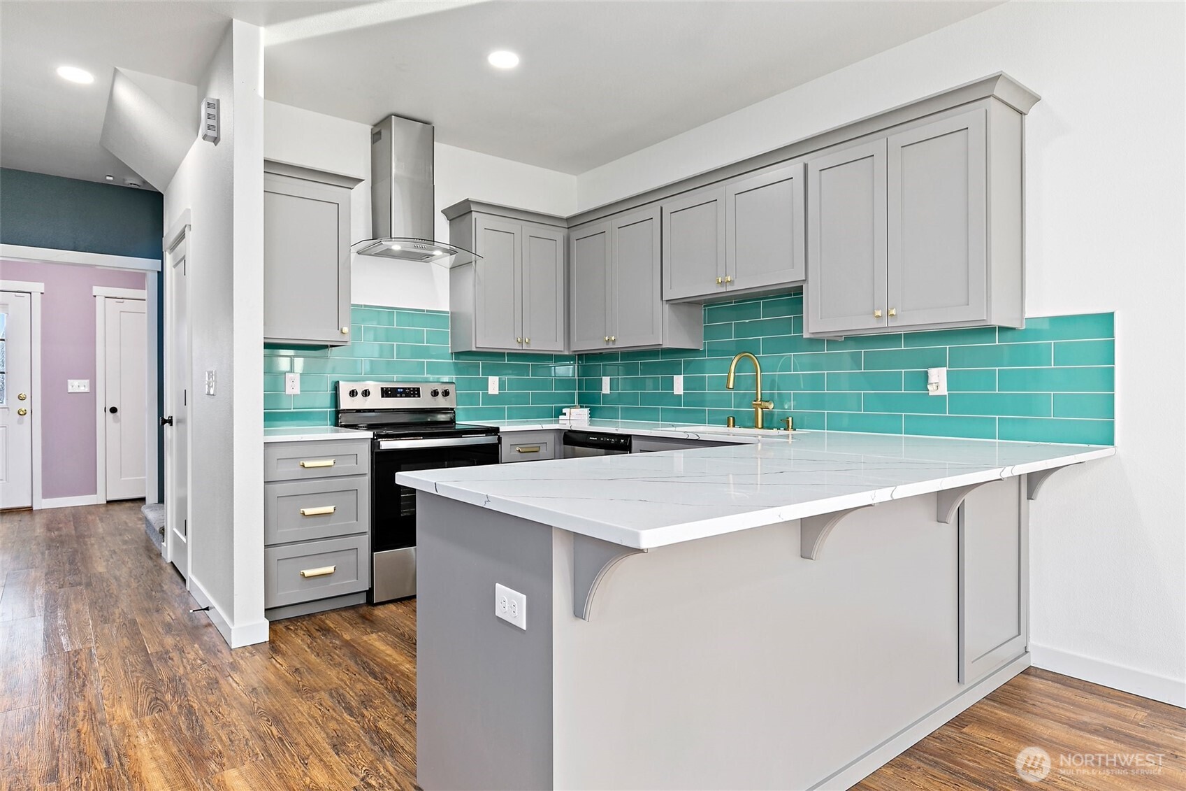 825 E 55th Street , Tacoma, WA 98404