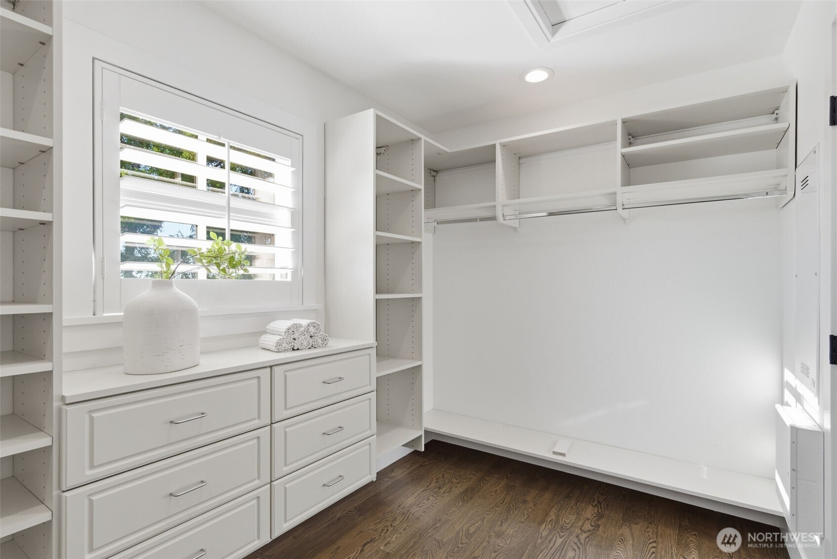 1204 6th Street W, Kirkland, WA 98033