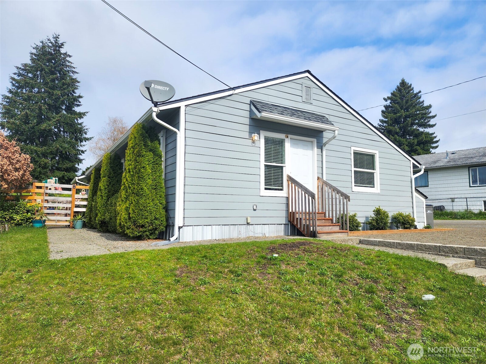 212 A&B Elm Street #A&B, Bremerton, WA 98310