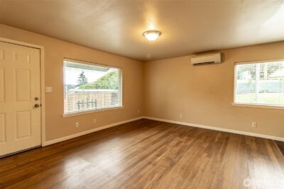 212 A&B Elm Street #A&B, Bremerton, WA 98310 - Photo 17