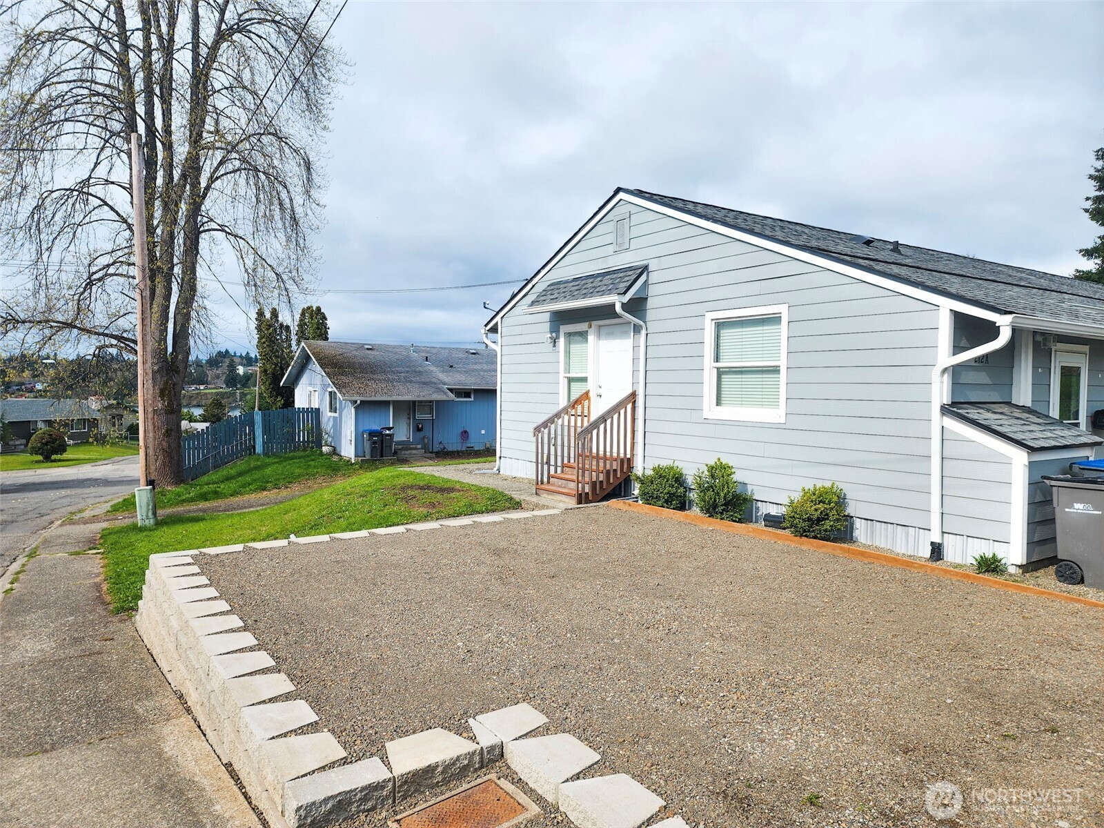 212 A&B Elm Street #A&B, Bremerton, WA 98310