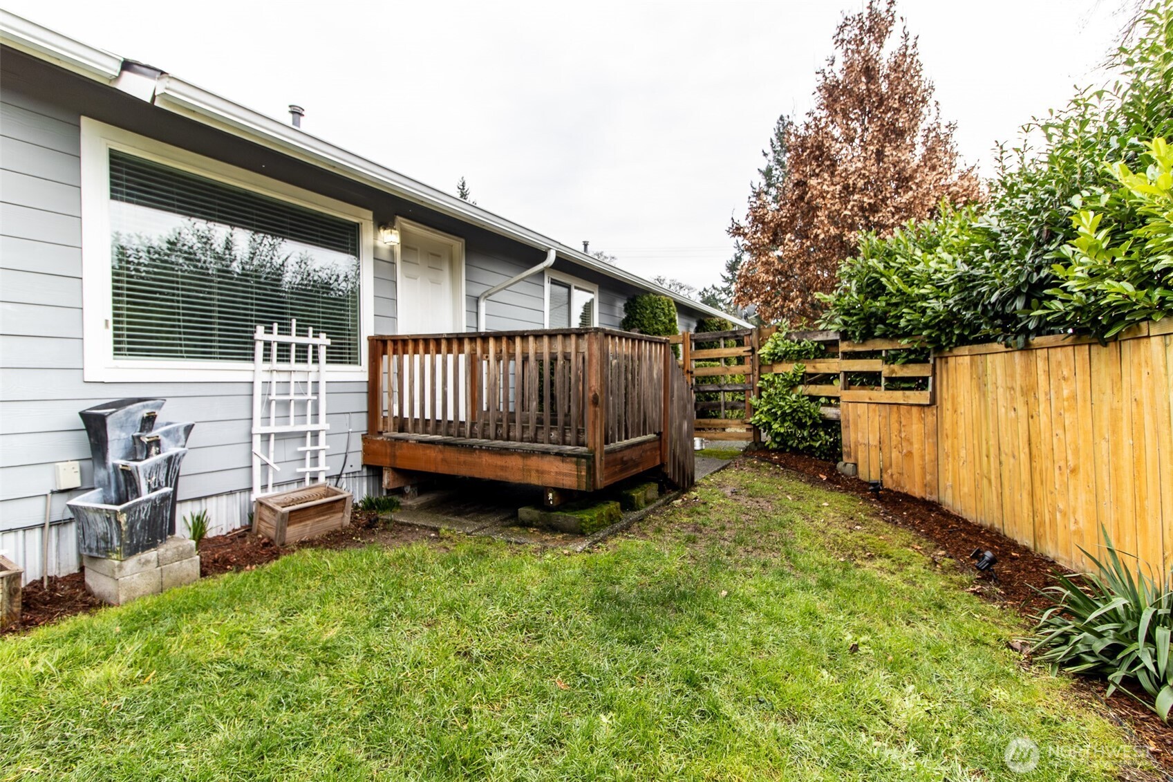 212 A&B Elm Street #A&B, Bremerton, WA 98310