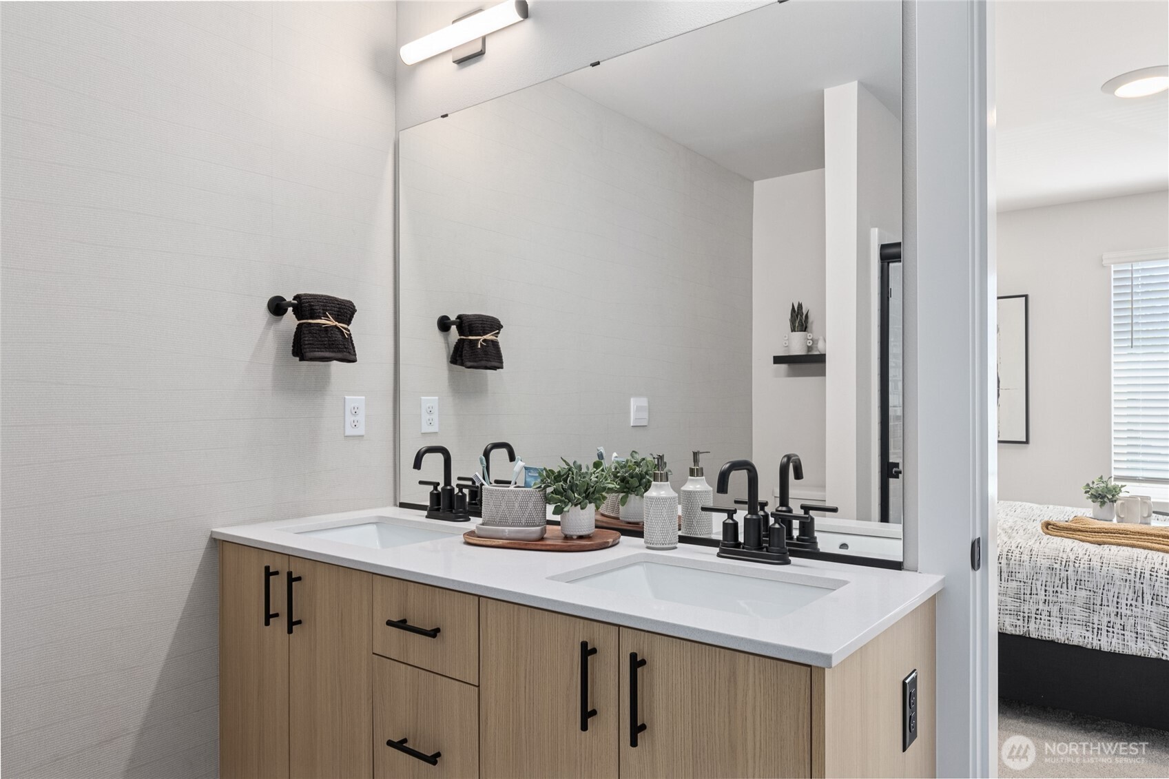 16111 36th Avenue W #J2, Lynnwood, WA 98087