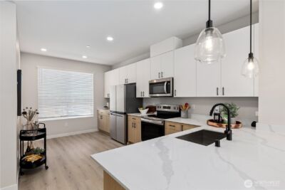 16111 36th Avenue W #J2, Lynnwood, WA 98087 - Photo 2