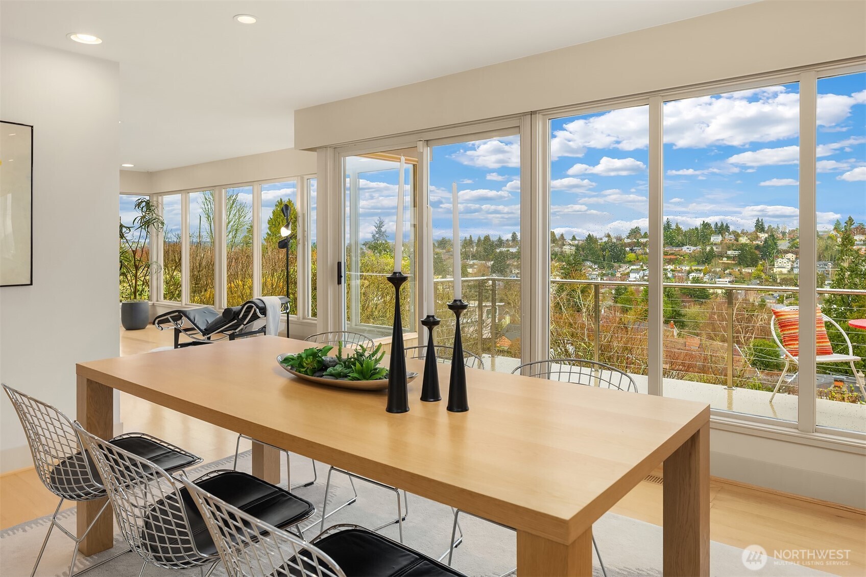 3026 38th Avenue W, Seattle, WA 98199