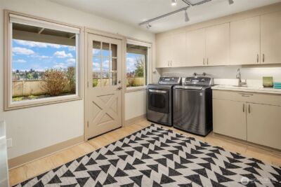 3026 38th Avenue W, Seattle, WA 98199 - Photo 35