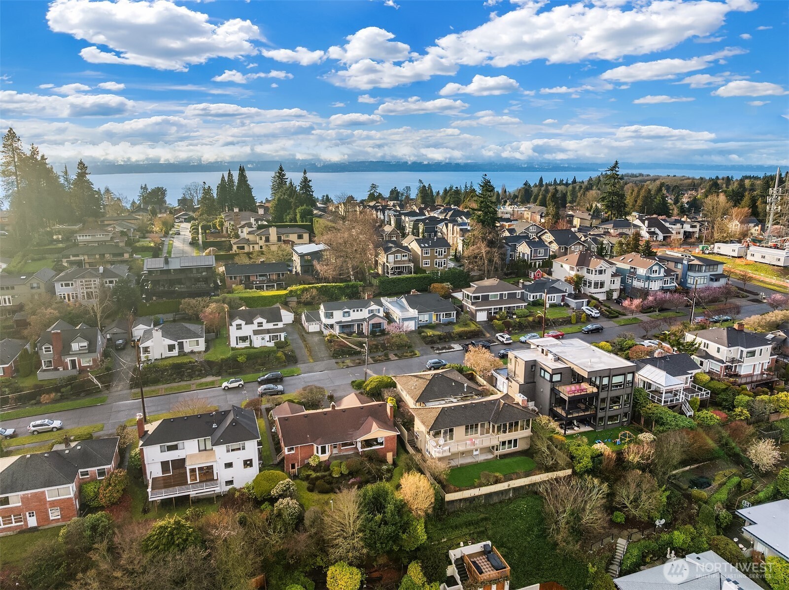 3026 38th Avenue W, Seattle, WA 98199