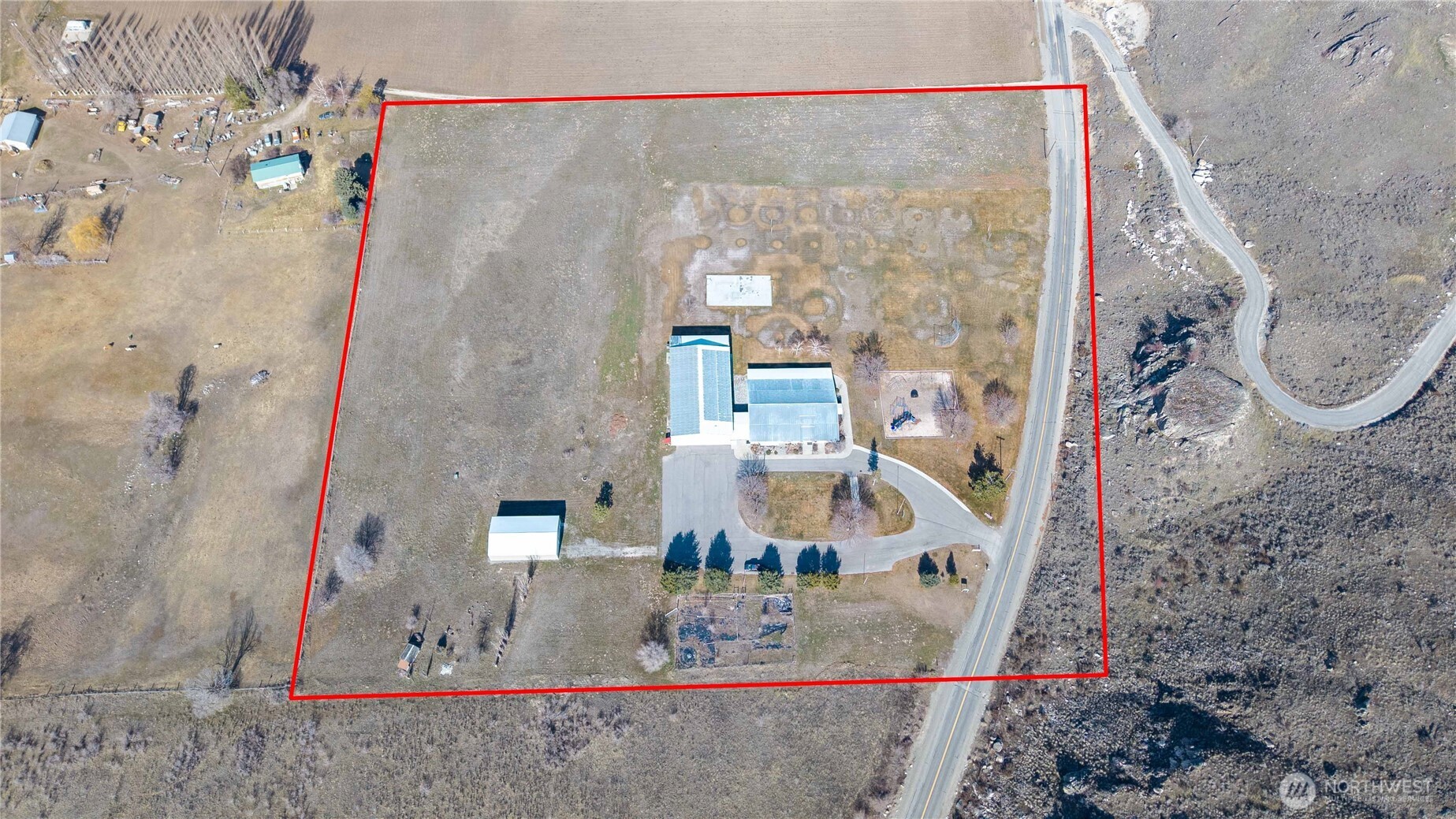 115 Valley Rd. #B, Brewster, WA 98812