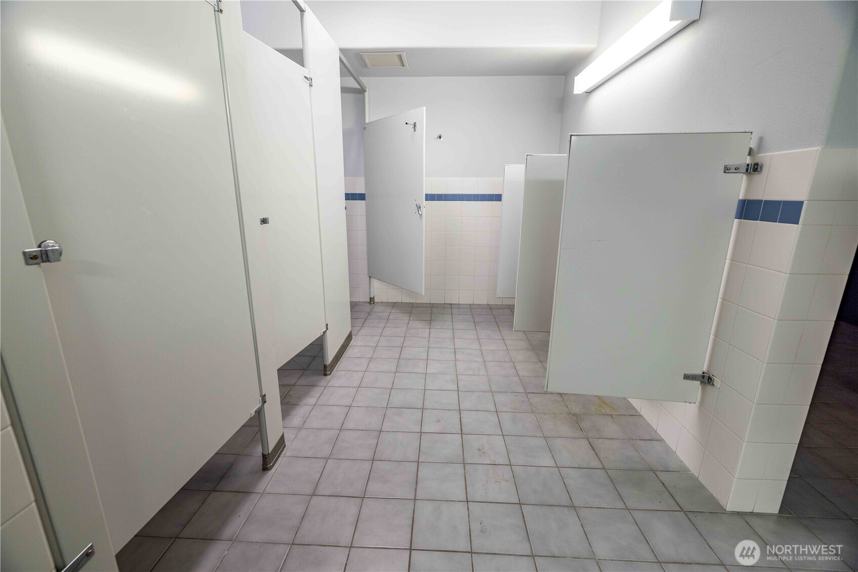 115 Valley Rd. #B, Brewster, WA 98812