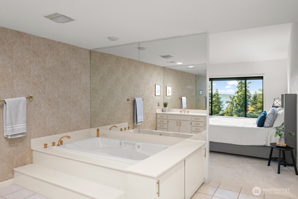 4617 103rd Lane NE, Kirkland, WA 98033