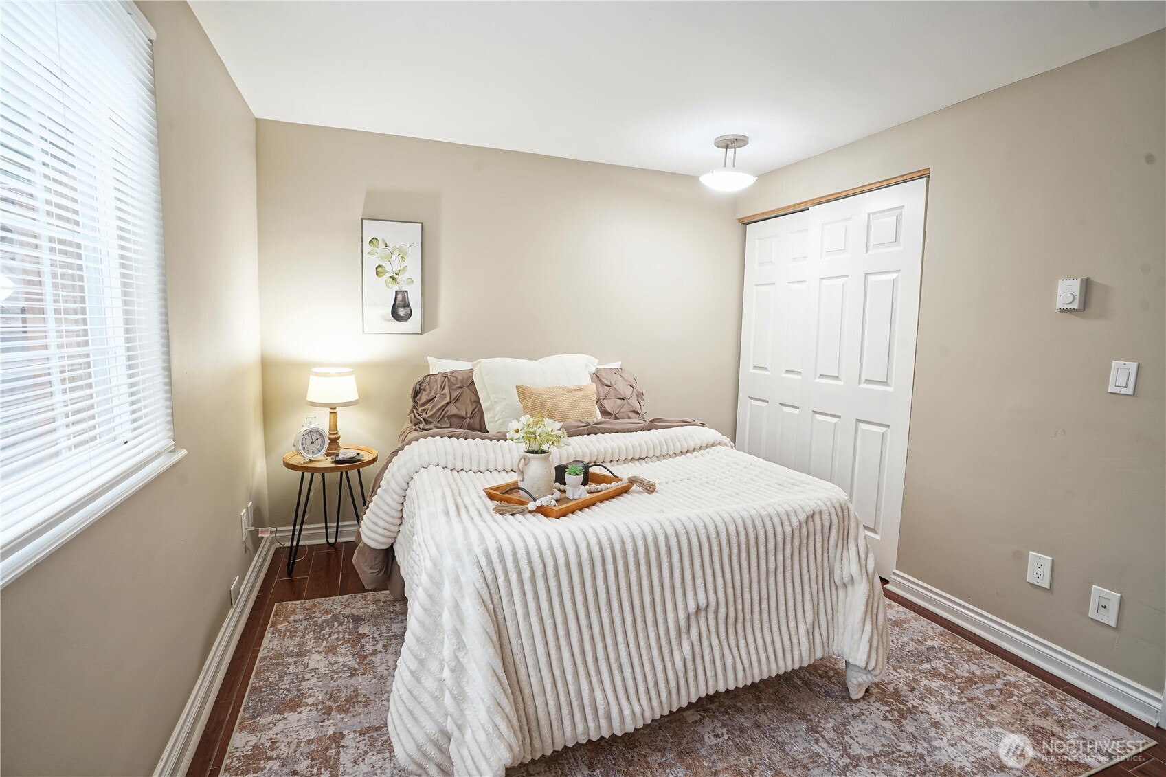 633 NW 85th Street #102, Seattle, WA 98117