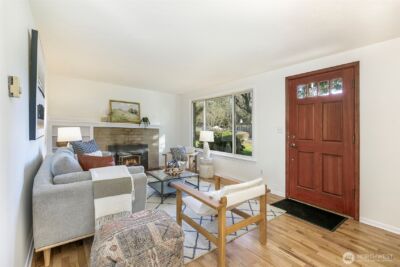 12343 11th Avenue NE, Seattle, WA 98125 - Photo 6