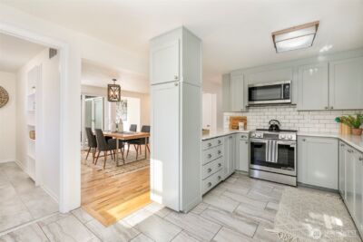 12343 11th Avenue NE, Seattle, WA 98125 - Photo 10