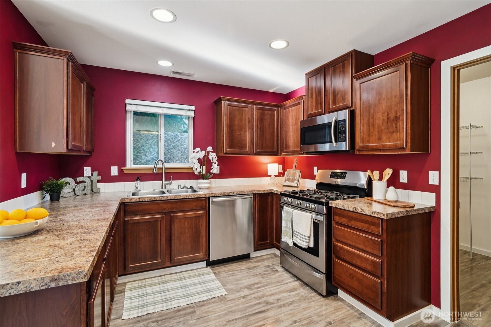 18413 SE 242nd Court , Covington, WA 98042-4892