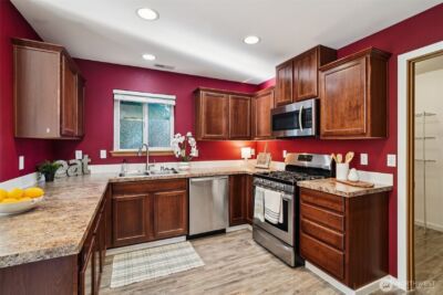 18413 SE 242nd Court , Covington, WA 98042-4892 - Photo 8