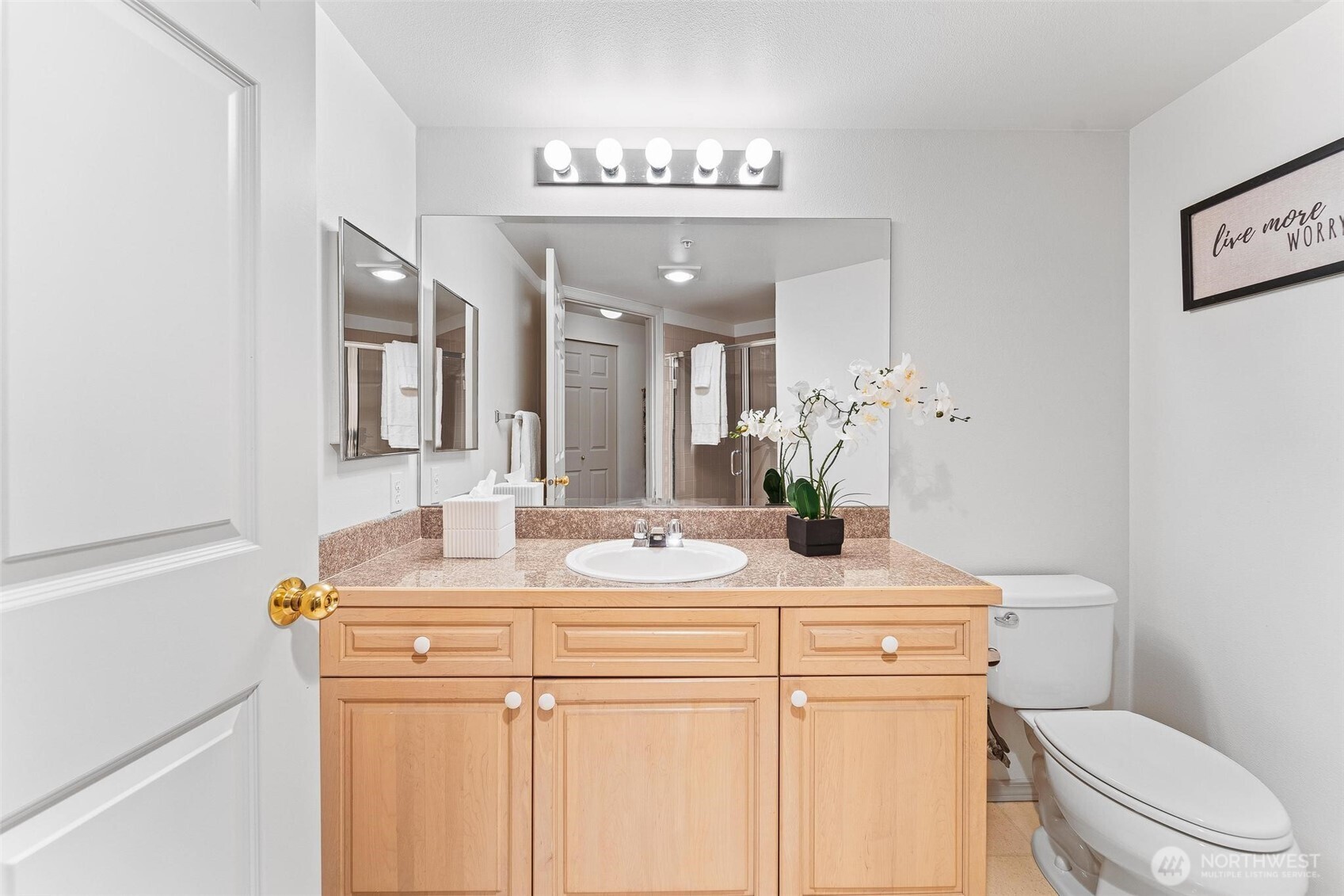 15020 Bothell Way NE #502, Lake Forest Park, WA 98155