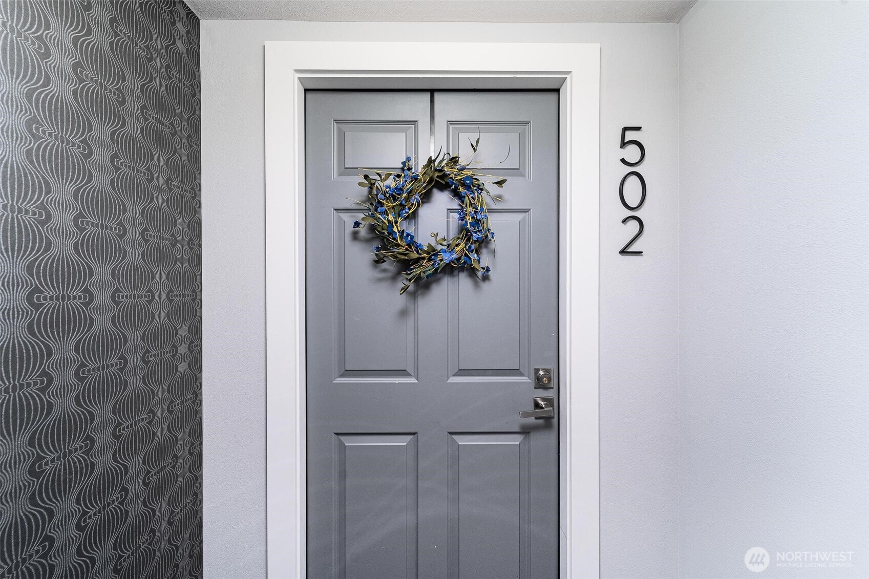 15020 Bothell Way NE #502, Lake Forest Park, WA 98155