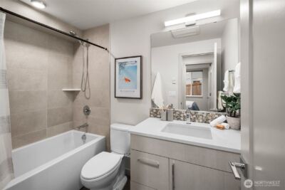 728 N 43rd Street , Seattle, WA 98103 - Photo 14