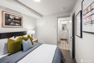 728 N 43rd Street , Seattle, WA 98103 - Photo 16