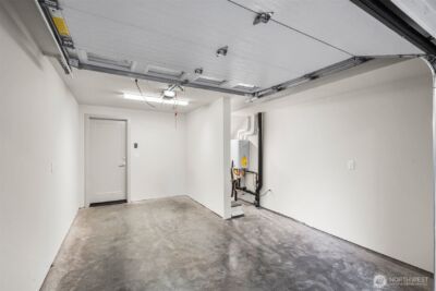 728 N 43rd Street , Seattle, WA 98103 - Photo 22