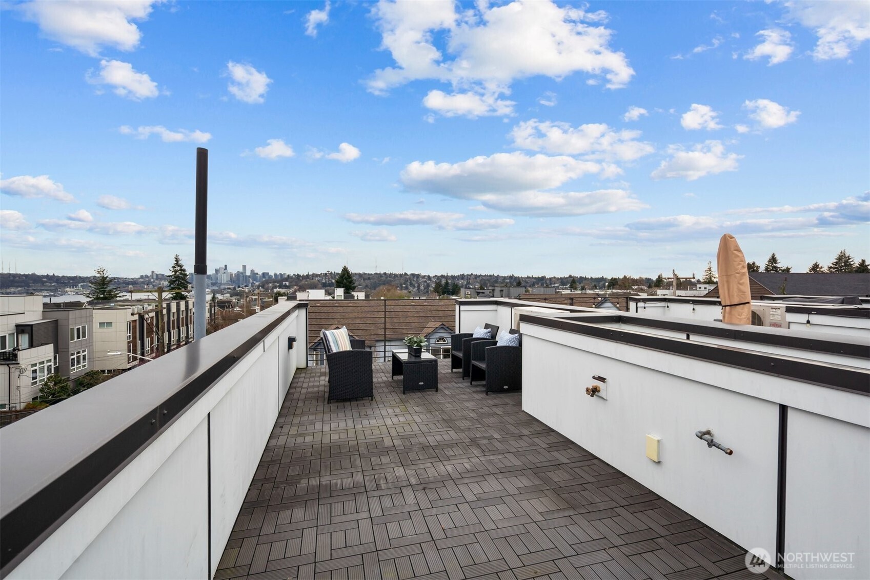 728 N 43rd Street , Seattle, WA 98103