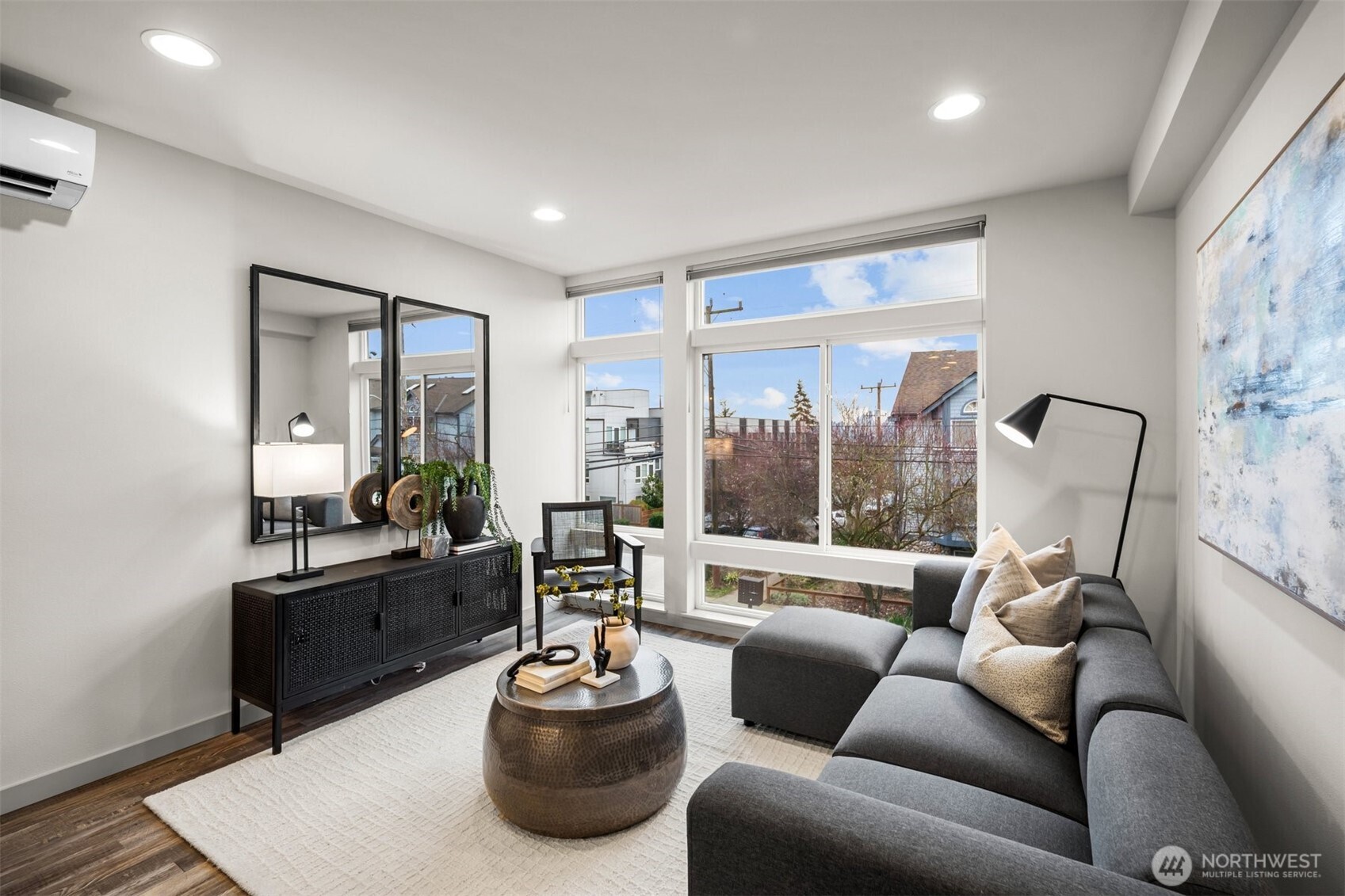 728 N 43rd Street , Seattle, WA 98103