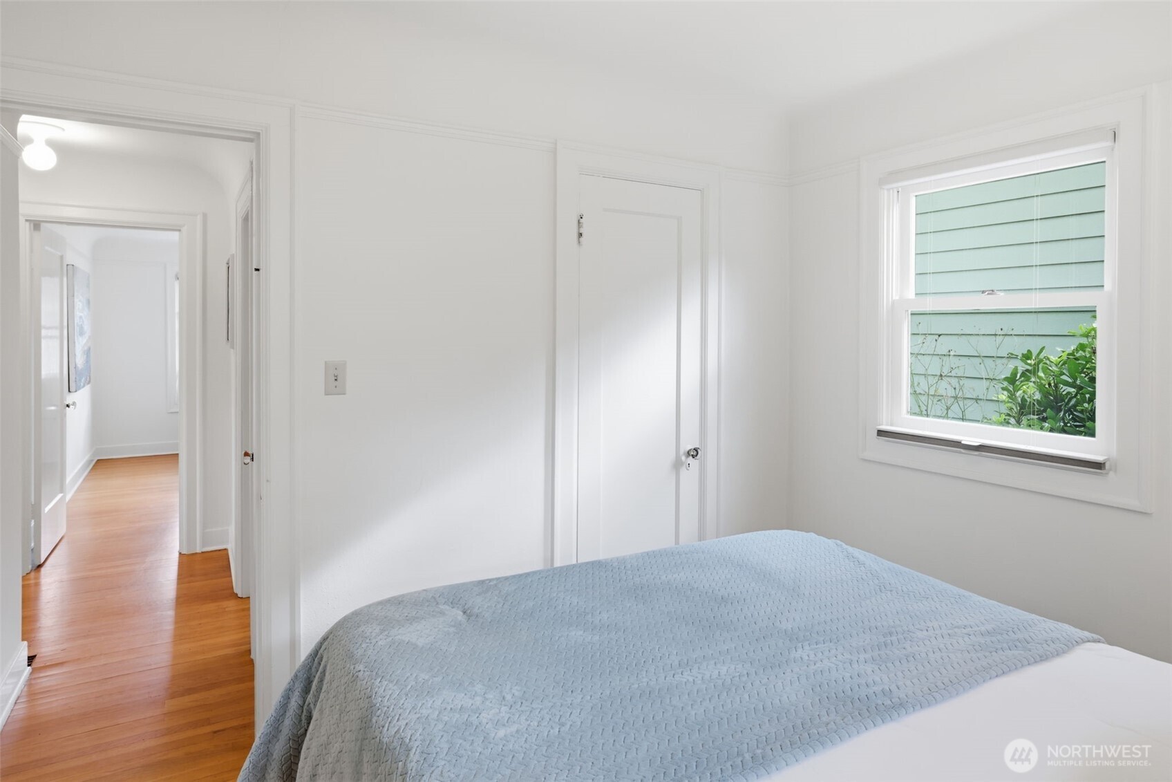 5401 S Angeline Street #102, Seattle, WA 98118-1534