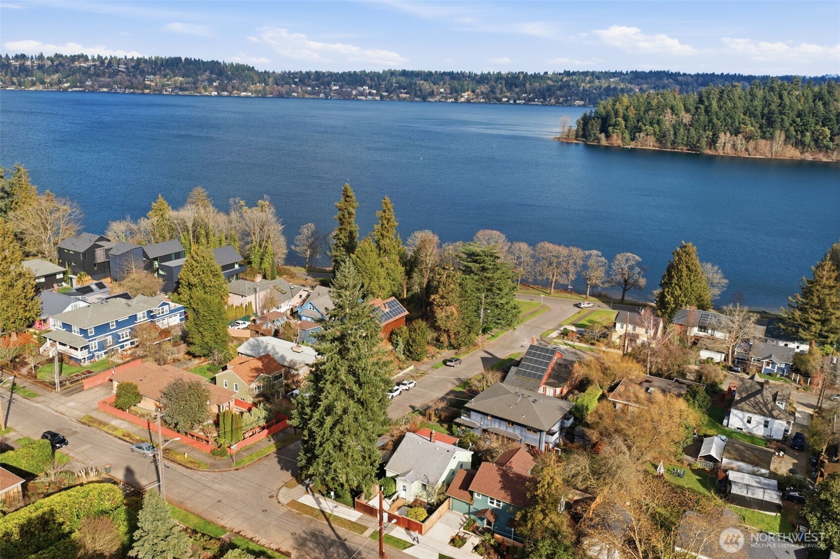 5401 S Angeline Street #102, Seattle, WA 98118-1534