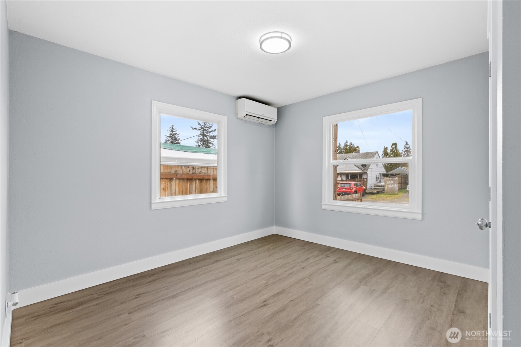 817 114th Street S, Tacoma, WA 98444