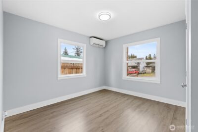 817 114th Street S, Tacoma, WA 98444 - Photo 13