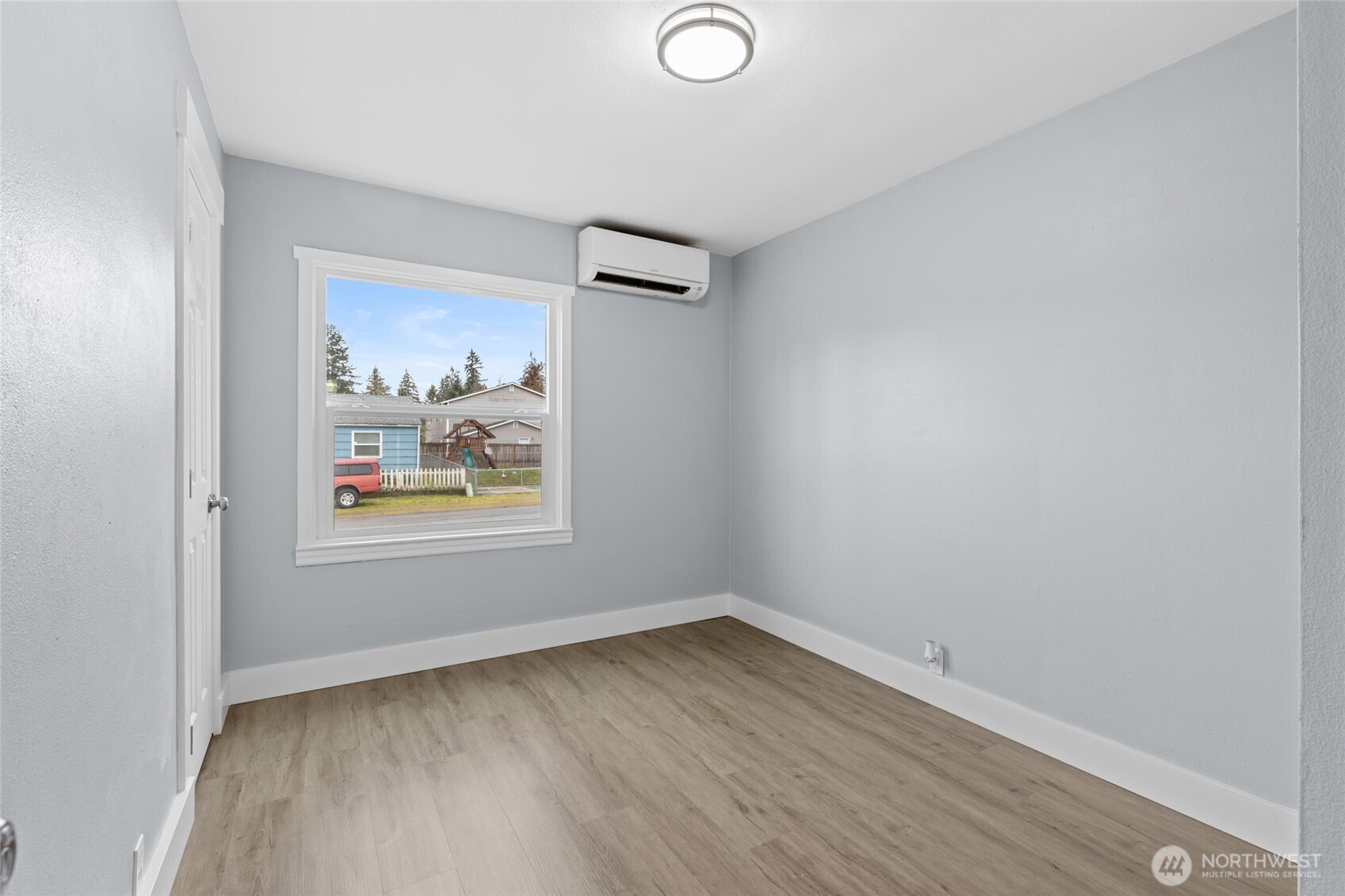 817 114th Street S, Tacoma, WA 98444