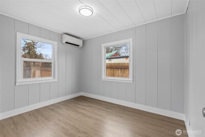 817 114th Street S, Tacoma, WA 98444 - Photo 10