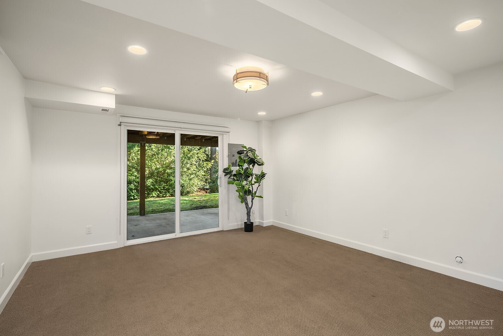 2650 79th Avenue NE, Medina, WA 98039