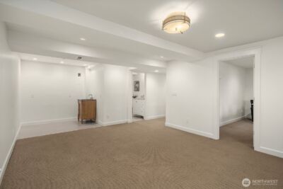 2650 79th Avenue NE, Medina, WA 98039 - Photo 33