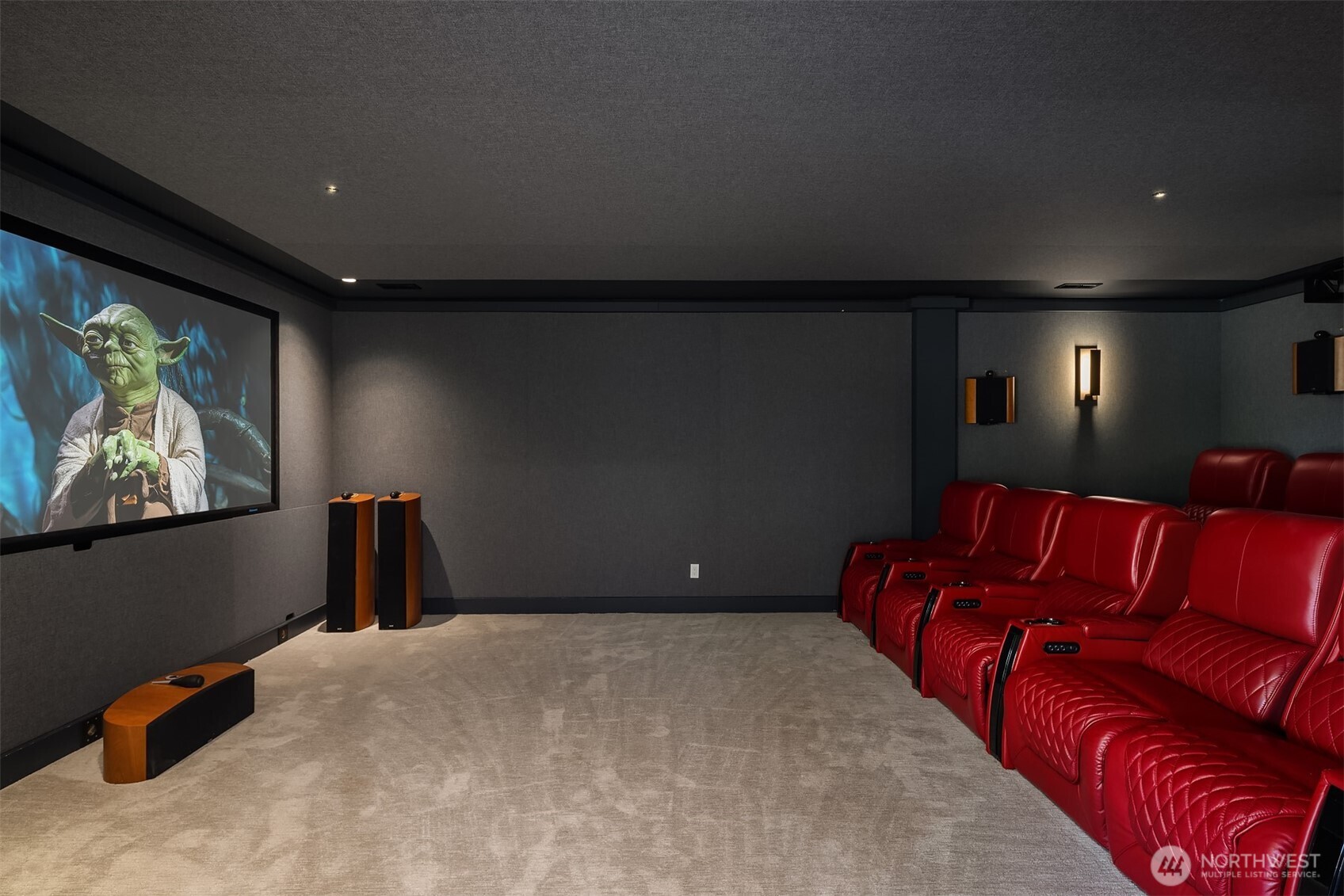 9234 NE 25th Street , Clyde Hill, WA 98004