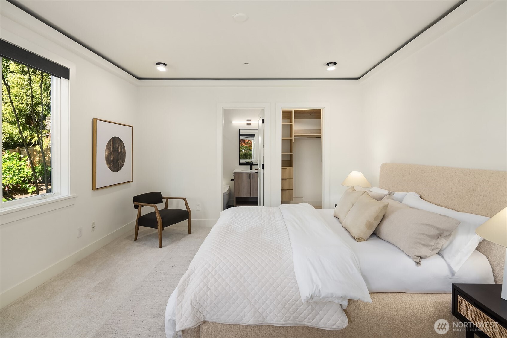 9234 NE 25th Street , Clyde Hill, WA 98004