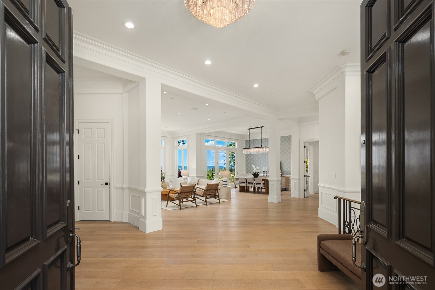 9234 NE 25th Street , Clyde Hill, WA 98004