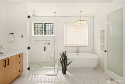 9234 NE 25th Street , Clyde Hill, WA 98004 - Photo 10