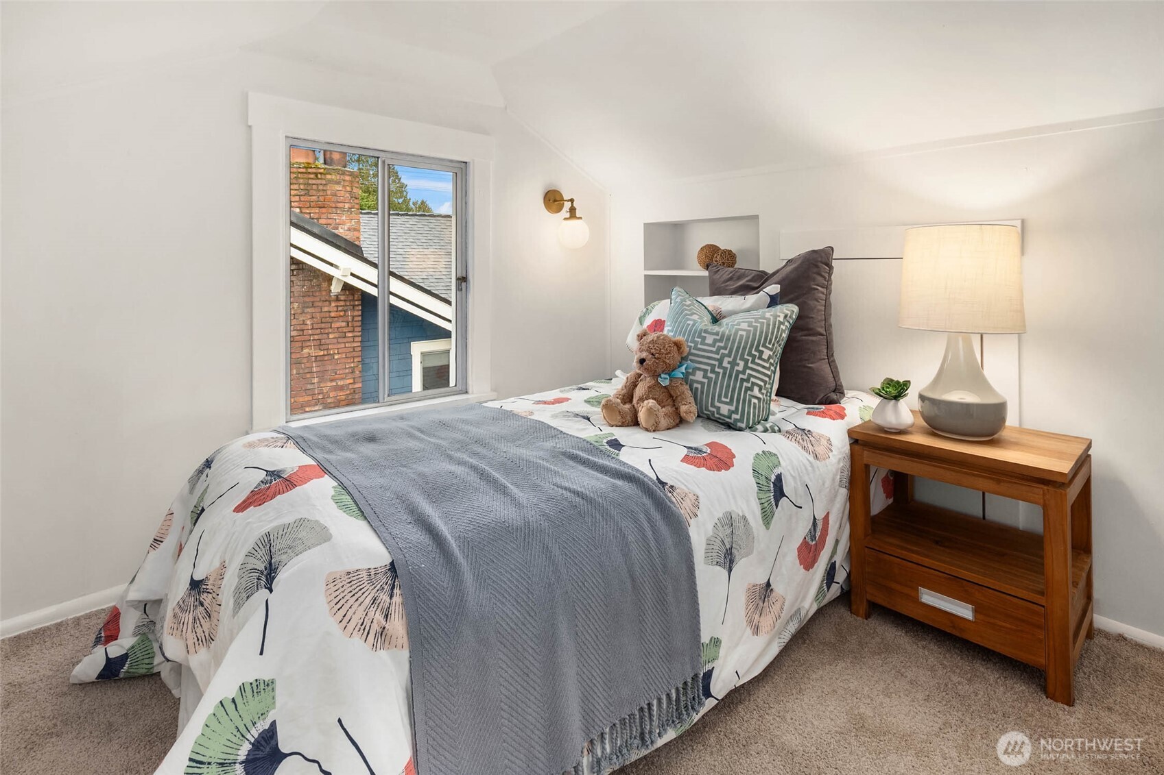 543 N 81st Street , Seattle, WA 98103