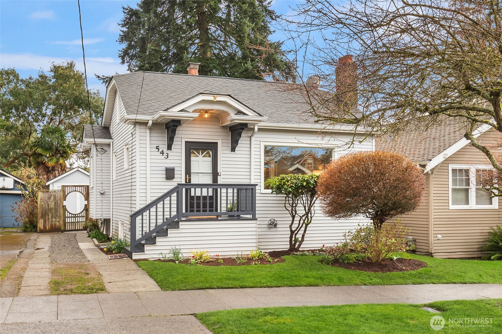 543 N 81st Street , Seattle, WA 98103