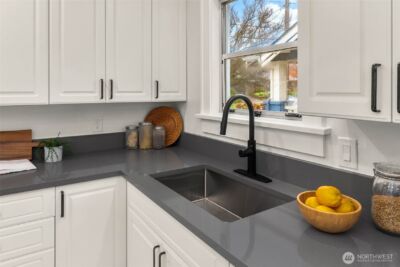 543 N 81st Street , Seattle, WA 98103 - Photo 9