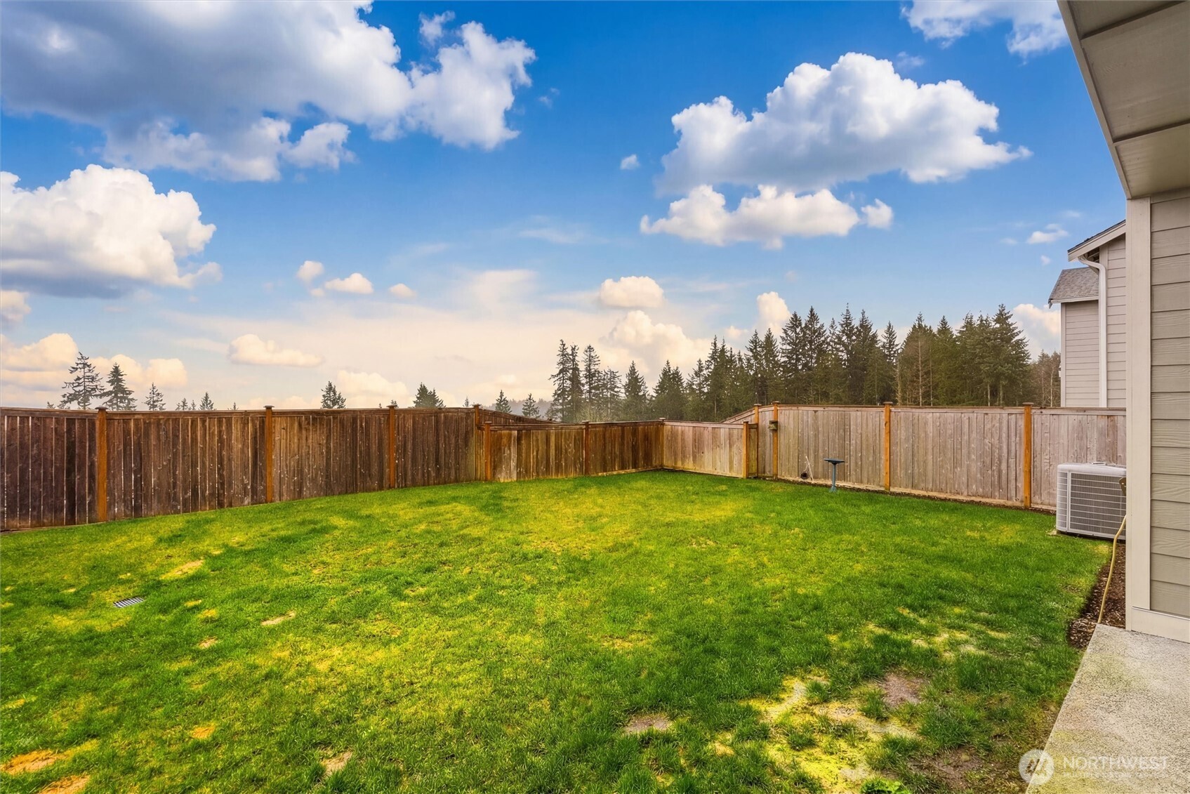 1323 Baker Heights Loop , Bremerton, WA 98312