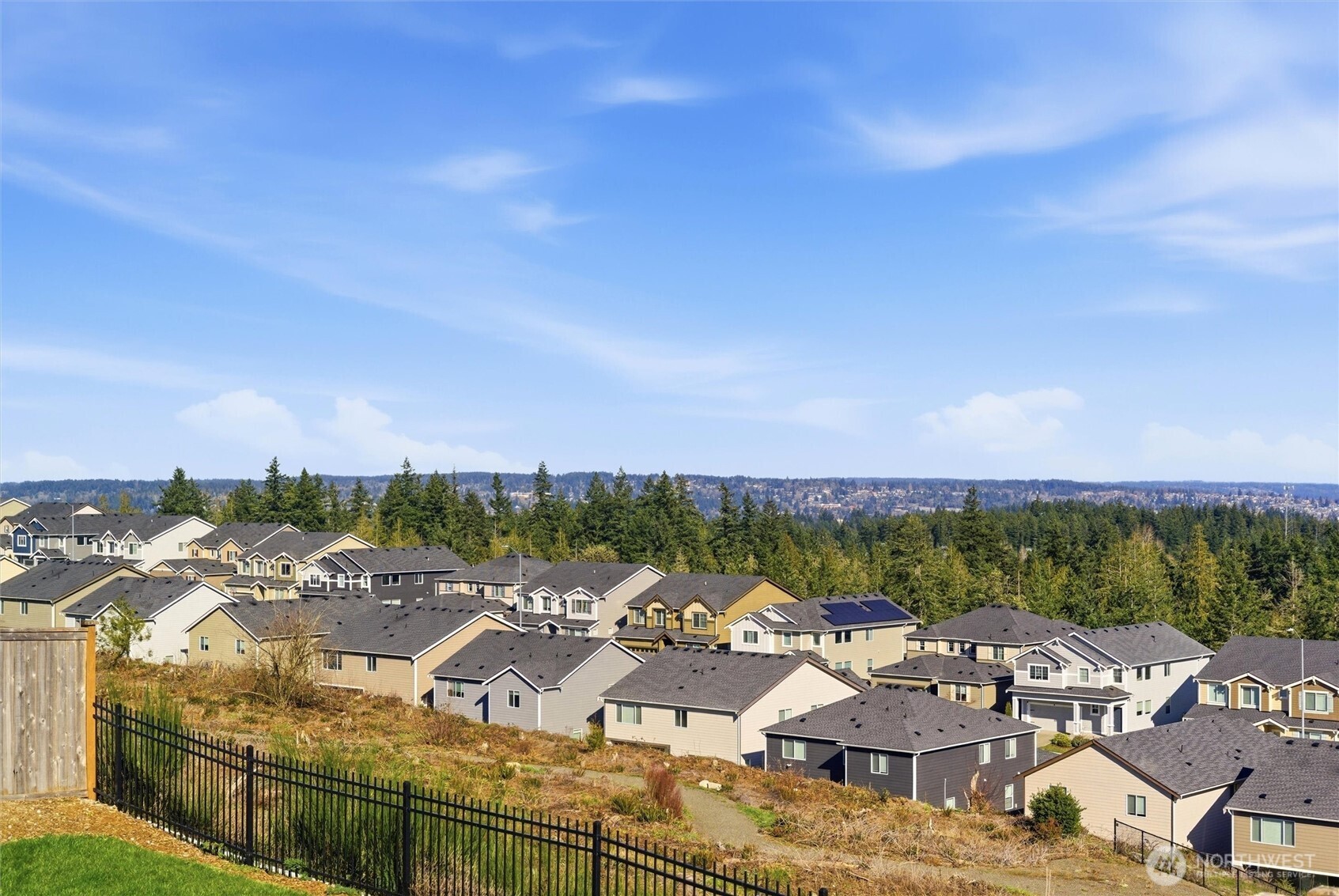 1323 Baker Heights Loop , Bremerton, WA 98312