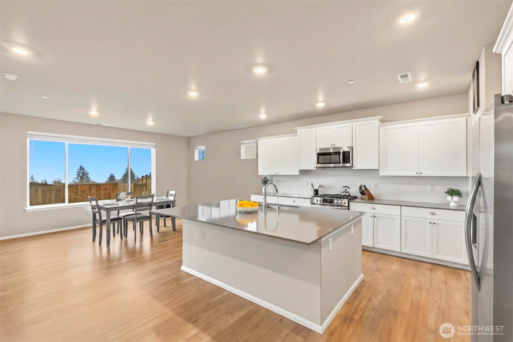 1323 Baker Heights Loop , Bremerton, WA 98312