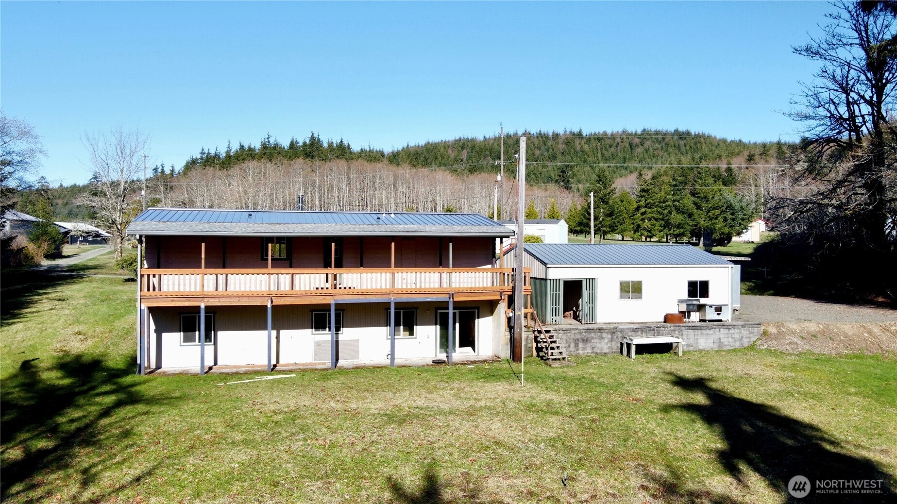 144 Tveit Road , Sekiu, WA 98381